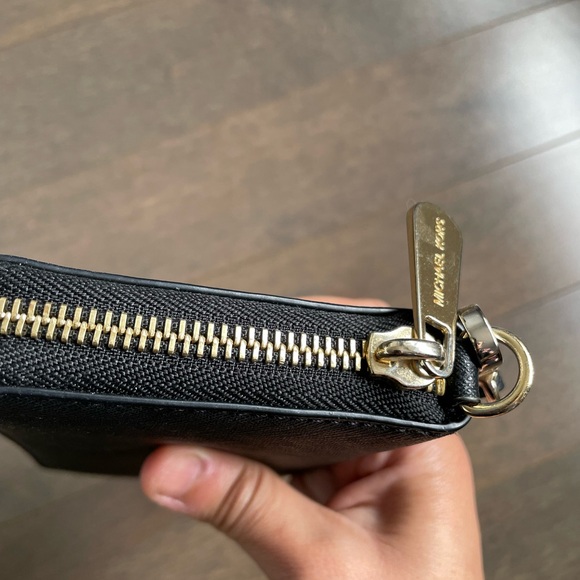 Black wallet like new - Picture 2 of 4